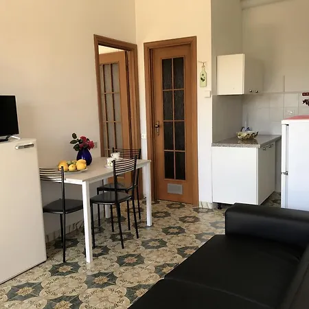 I Fiori Di Lägenhet Pietra Ligure